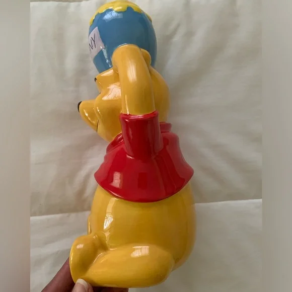 Disney’s Winnie the Pooh ceramic piggy bank by Kreisler - Picture 13 of 16